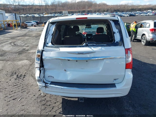Aukcja sprzedaży 2016 Chrysler Town & Country Touring, vin: 2C4RC1BG0GR205297, numer aukcji: 44668932