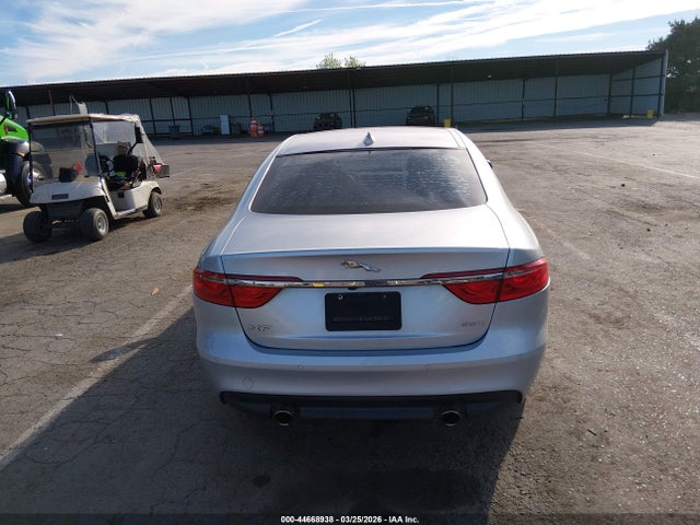 SAJBD4BV8GCY11133 Jaguar Xf 35t Premium