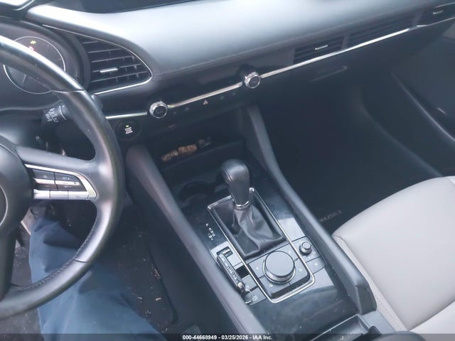 3MZBPADL7KM112564 Mazda Mazda3 Preferred Package