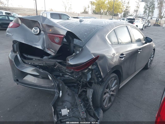 3MZBPADL7KM112564 Mazda Mazda3 Preferred Package