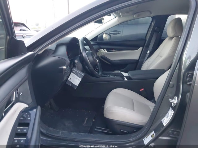 3MZBPADL7KM112564 Mazda Mazda3 Preferred Package