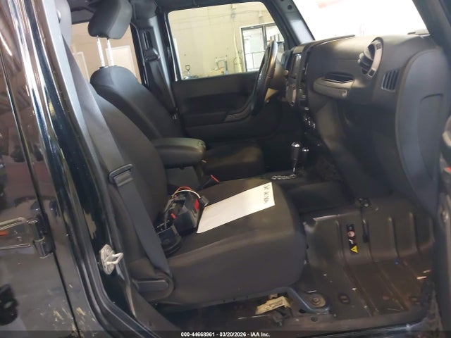 2017 JEEP WRANGLER UNLIMITED 1C4BJWDG2HL600478 Photo 4