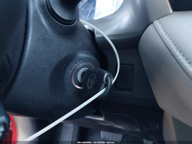 2T3WFREV1GW281541 Toyota Rav4 Xle