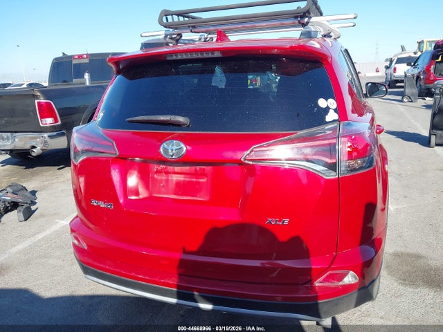 2T3WFREV1GW281541 Toyota Rav4 Xle