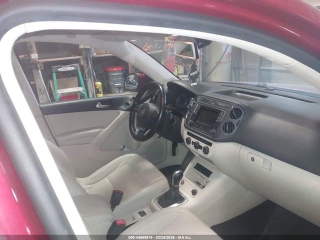 Aukcja sprzedaży 2016 Volkswagen Tiguan S, vin: WVGBV7AXXGW055069, numer aukcji: 44668976