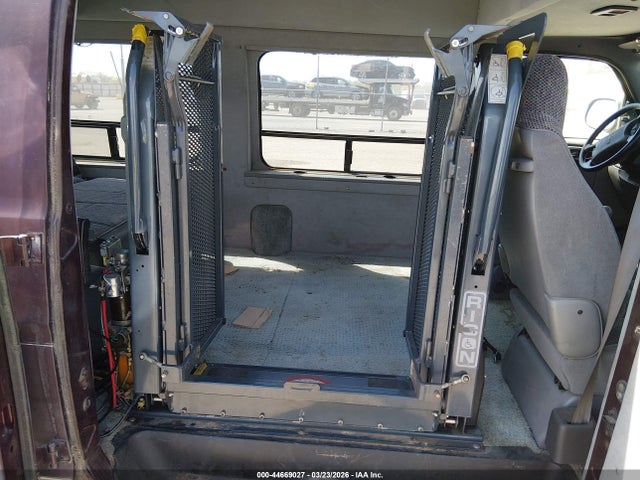 Продажа на аукционе авто 2000 Dodge Ram Van 1500 Conversion, vin: 2B6HB11ZXYK140801, номер лота: 44669027