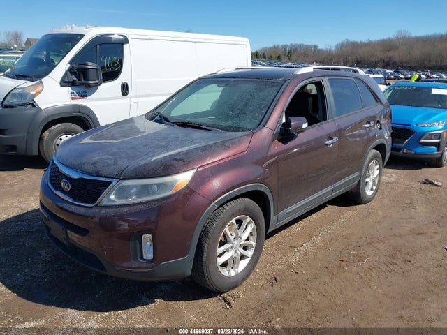 2015 KIA SORENTO 5XYKT4A66FG597765 Photo 1