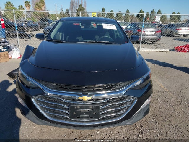 1G1ZD5ST9MF011994 Chevrolet Malibu Fwd Lt