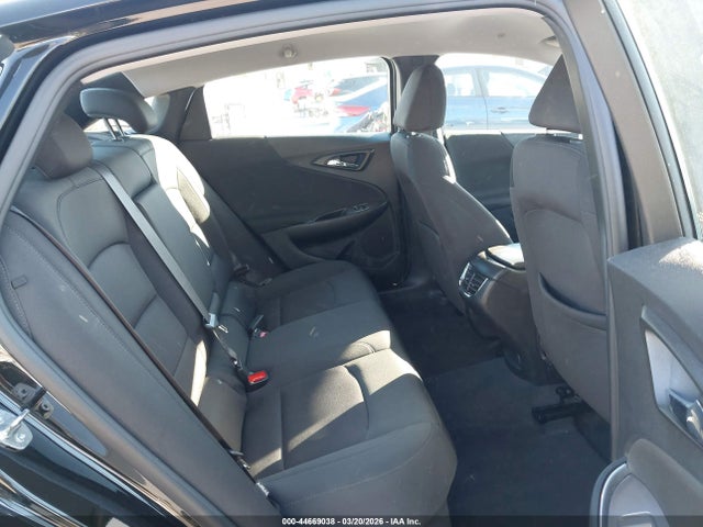 1G1ZD5ST9MF011994 Chevrolet Malibu Fwd Lt