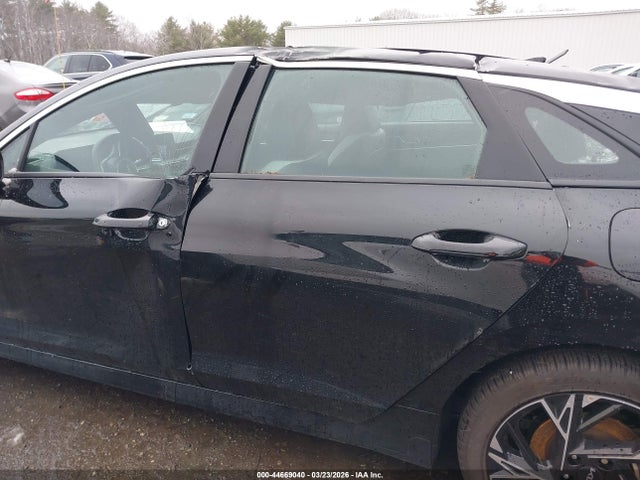 KNAG64J77S5373586 KIA K5 Gt-line
