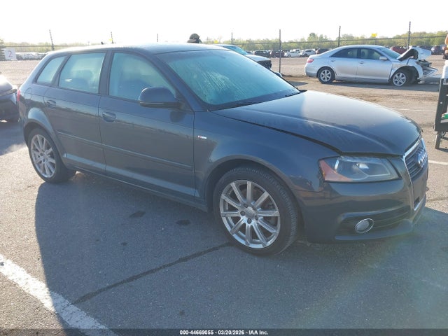 Продажа на аукционе авто 2010 Audi A3 2.0t Premium, vin: WAUKEAFM0AA169955, номер лота: 44669055