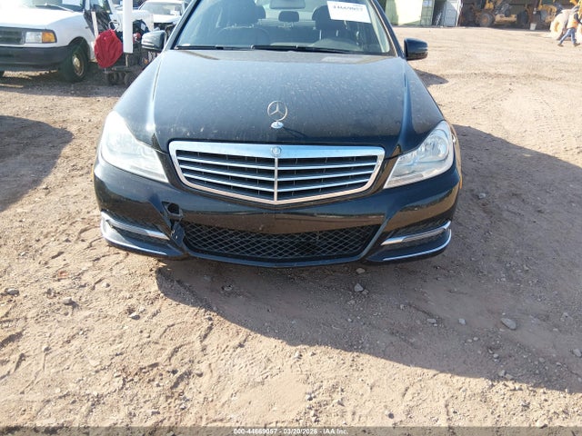 Продажа на аукционе авто 2014 Mercedes-benz C 300 Luxury 4matic, vin: WDDGF8AB8EG175855, номер лота: 44669057