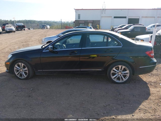 Продажа на аукционе авто 2014 Mercedes-benz C 300 Luxury 4matic, vin: WDDGF8AB8EG175855, номер лота: 44669057