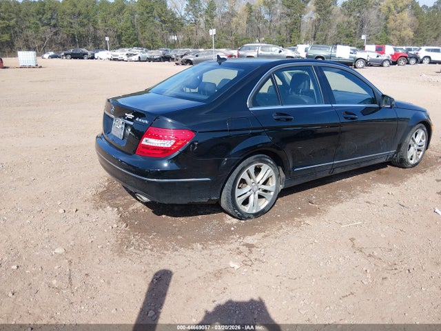 Продажа на аукционе авто 2014 Mercedes-benz C 300 Luxury 4matic, vin: WDDGF8AB8EG175855, номер лота: 44669057