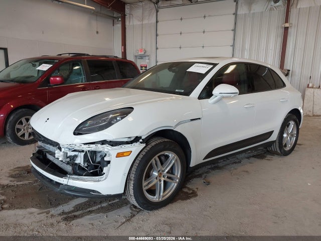 Porsche Macan T 2023 WP1AA2A5XPLB05160 Image 2