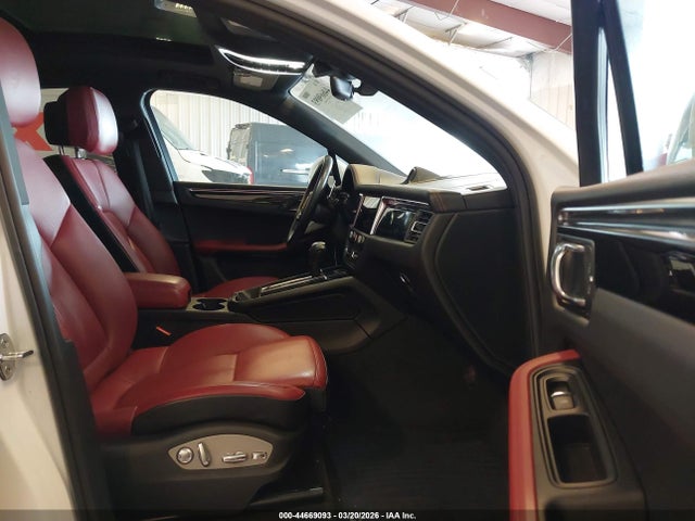 Porsche Macan T 2023 WP1AA2A5XPLB05160 Image 5