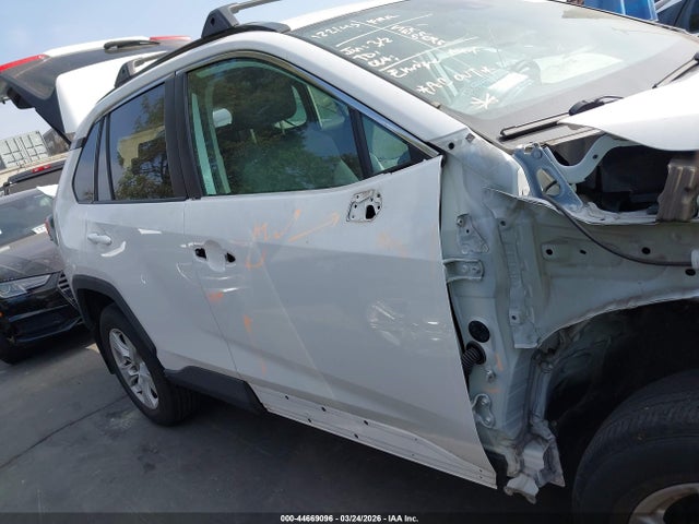 Toyota Rav4 Xle 2021 2T3W1RFV6MC157453 Image 13