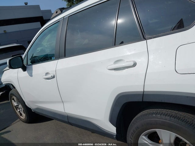 Toyota Rav4 Xle 2021 2T3W1RFV6MC157453 Image 14