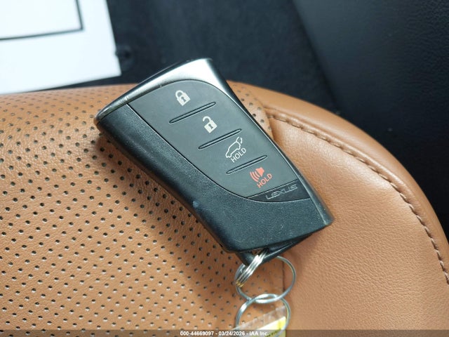 44669097 :رقم المزاد ، JTHU9JBH4K2004915 vin ، 2019 Lexus Ux 250h مزاد بيع