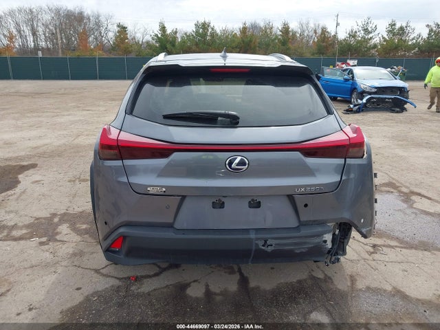 44669097 :رقم المزاد ، JTHU9JBH4K2004915 vin ، 2019 Lexus Ux 250h مزاد بيع
