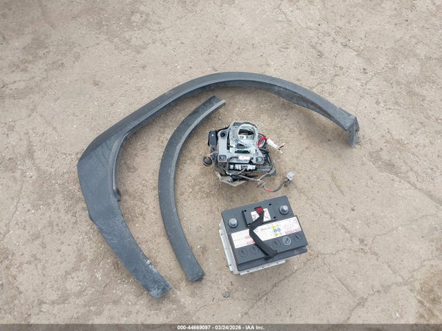 44669097 :رقم المزاد ، JTHU9JBH4K2004915 vin ، 2019 Lexus Ux 250h مزاد بيع
