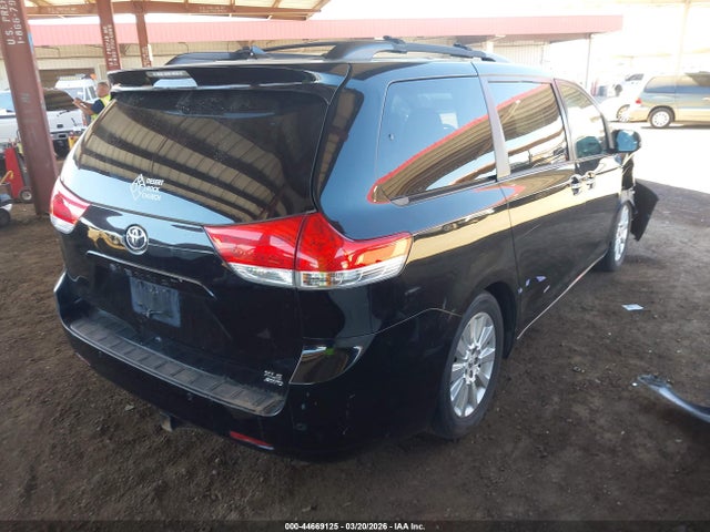 Aukcja sprzedaży 2011 Toyota Sienna Xle, vin: 5TDDK3DC1BS024387, numer aukcji: 44669125