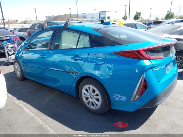 JTDKAMFP8M3168880 Toyota Prius Prime Xle