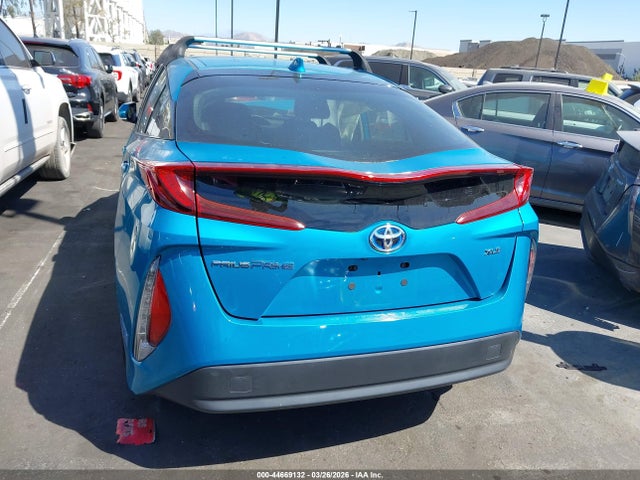 JTDKAMFP8M3168880 Toyota Prius Prime Xle
