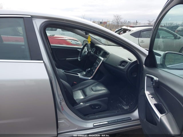 2014 VOLVO S60 YV1612FH7E2276584 Photo 4