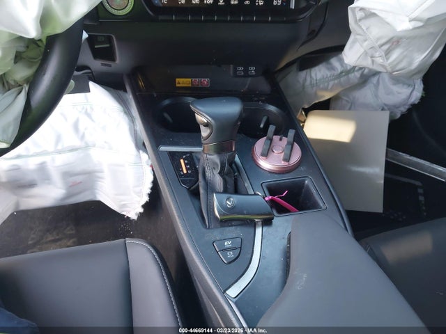 JTHX6JBH5P2144386 Lexus UX 250H
