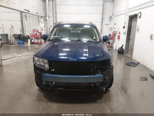1C4NJDEBXFD105733 Jeep Compass High Altitude Edition