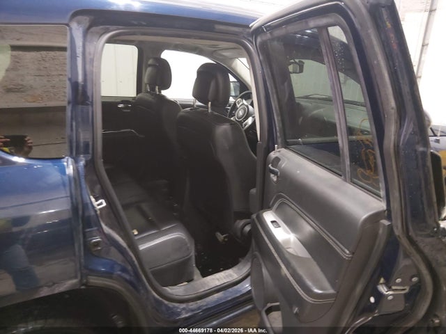 1C4NJDEBXFD105733 Jeep Compass High Altitude Edition
