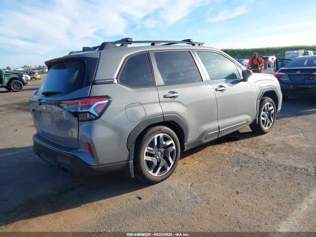 JF2SLSRD1SH427355 Subaru Forester Limited Hybrid