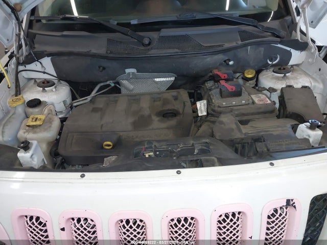 2015 Jeep Patriot Latitude მანქანა იყიდება აუქციონზე, vin: 1C4NJRFB0FD154192, აუქციონის ნომერი: 44669222