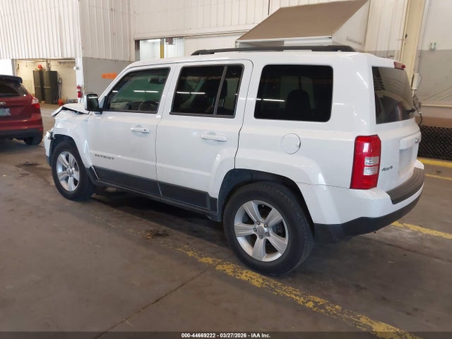 2015 Jeep Patriot Latitude მანქანა იყიდება აუქციონზე, vin: 1C4NJRFB0FD154192, აუქციონის ნომერი: 44669222