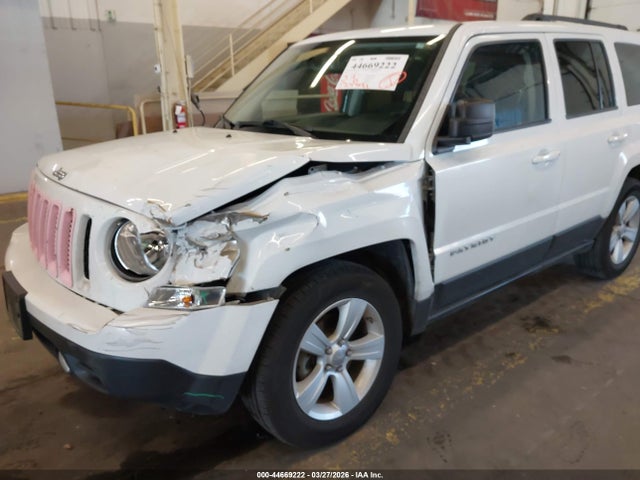 2015 Jeep Patriot Latitude მანქანა იყიდება აუქციონზე, vin: 1C4NJRFB0FD154192, აუქციონის ნომერი: 44669222