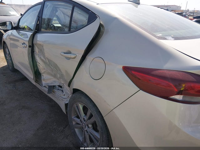 KMHD84LF4JU536859 Hyundai ELANTRA SEL