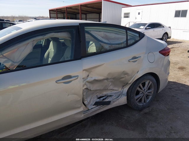 KMHD84LF4JU536859 Hyundai ELANTRA SEL