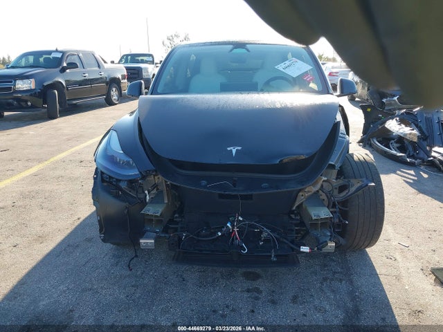 44669279 :رقم المزاد ، 7SAYGAEEXRF201172 vin ، 2024 Tesla Model Y Long Range Dual Motor All-wheel Drive مزاد بيع