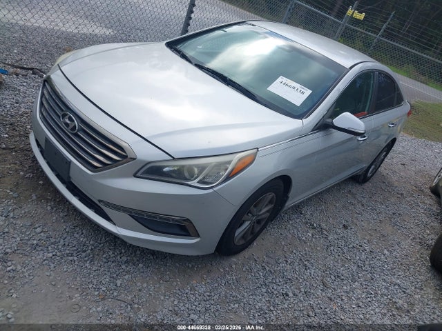 Hyundai SONATA ECO 2015 5NPE24AA7FH140637 Image 2