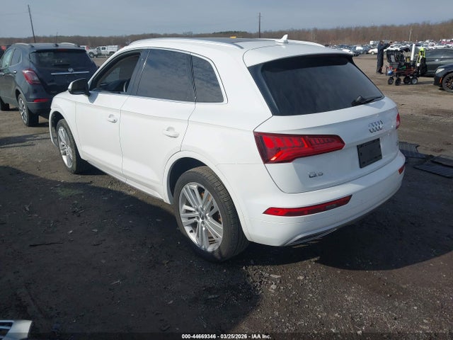 2018 Audi Q5 2.0t Premium/2.0t Tech Premium მანქანა იყიდება აუქციონზე, vin: WA1BNAFY6J2007273, აუქციონის ნომერი: 44669346
