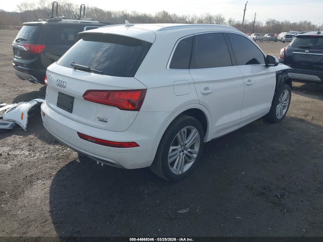2018 Audi Q5 2.0t Premium/2.0t Tech Premium მანქანა იყიდება აუქციონზე, vin: WA1BNAFY6J2007273, აუქციონის ნომერი: 44669346