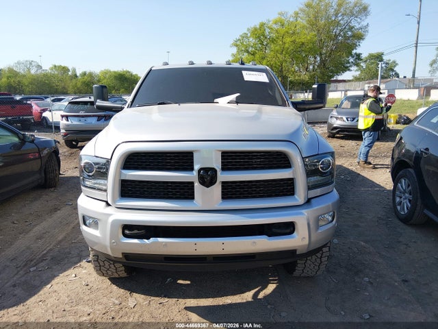 3C6UR5FL5HG781537 RAM 2500 Laramie 4x4 6&#039;4 Box