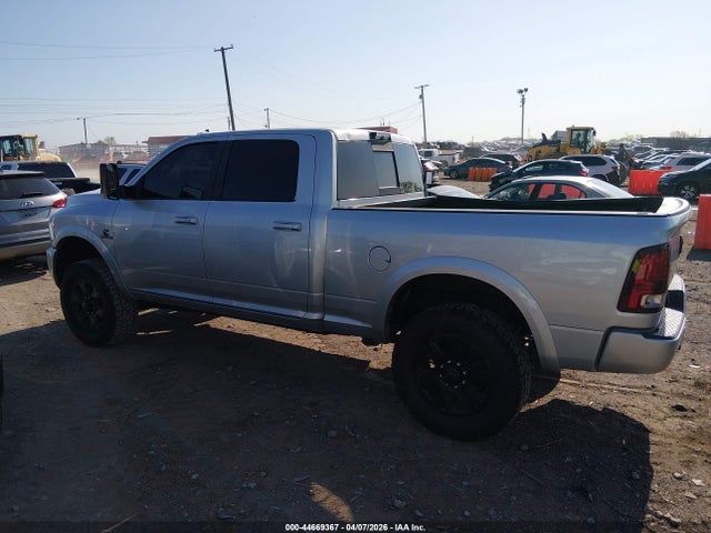 3C6UR5FL5HG781537 RAM 2500 Laramie 4x4 6&#039;4 Box