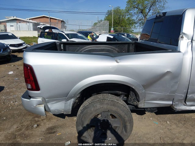 3C6UR5FL5HG781537 RAM 2500 Laramie 4x4 6&#039;4 Box
