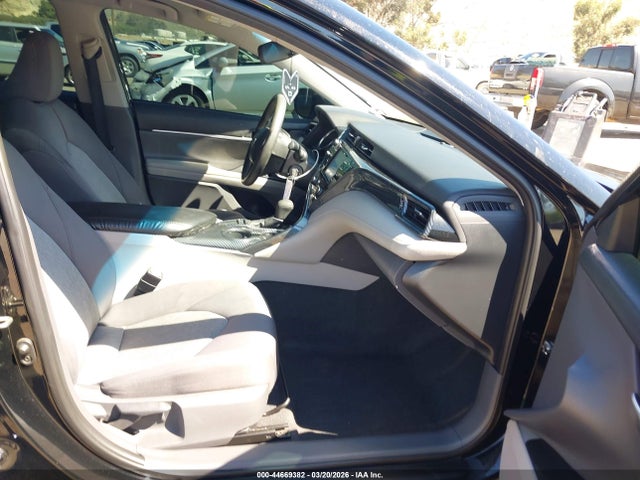 Продаж на аукціоні авто 2020 Toyota Camry Le, vin: 4T1C11AK8LU927448, номер лоту: 44669382