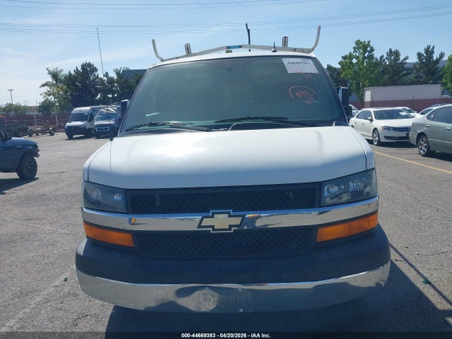 Chevrolet Express 2500 Work Van 2015 1GCWGFCF6F1241041 Image 12