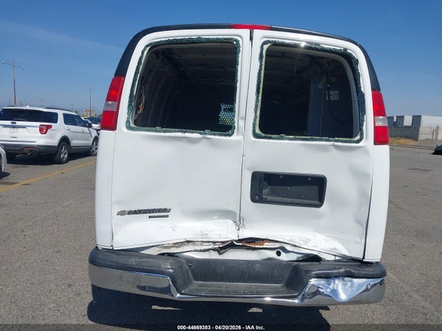 Chevrolet Express 2500 Work Van 2015 1GCWGFCF6F1241041 Image 6