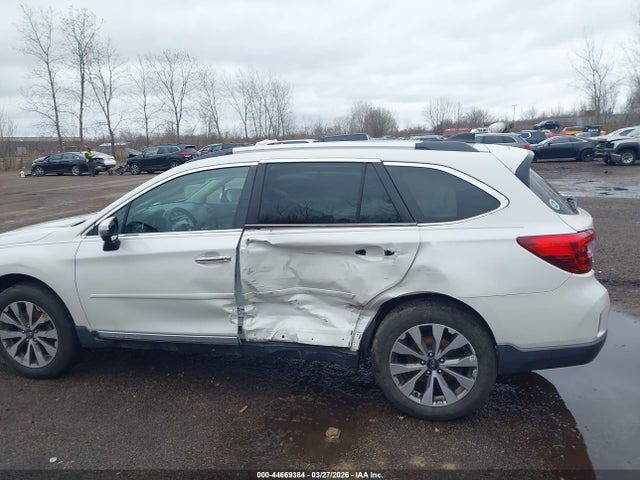 44669384 :رقم المزاد ، 4S4BSATCXH3271832 vin ، 2017 Subaru Outback 2.5i Touring مزاد بيع