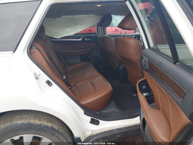 44669384 :رقم المزاد ، 4S4BSATCXH3271832 vin ، 2017 Subaru Outback 2.5i Touring مزاد بيع
